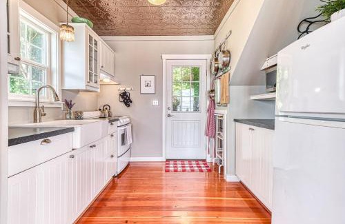 Point Roberts House | Ferry Viewer Cottage