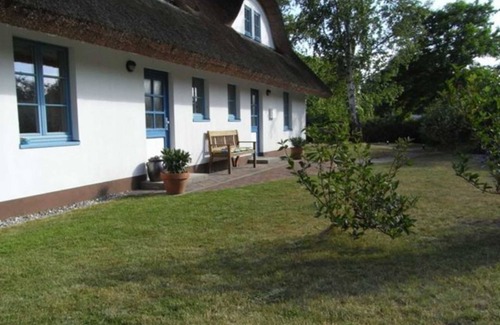 Ummanz Apartment | Fewo 1 - Landhaus Klein Kubitz We8864