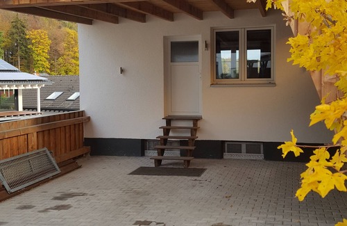 Juhohe Apartment | Fewo Kohlsch'e Hof - live centrally in the green.