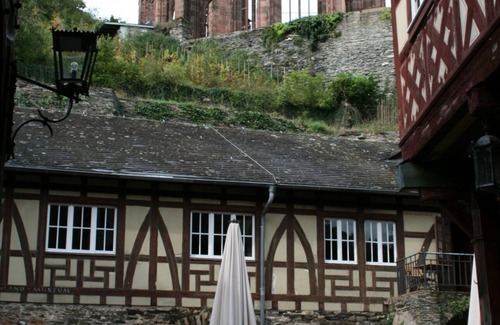 Mainz-Bingen Apartment | * Fewo Nr. 3/2. Floor/1 km from the city center and railway noise WITHOUT