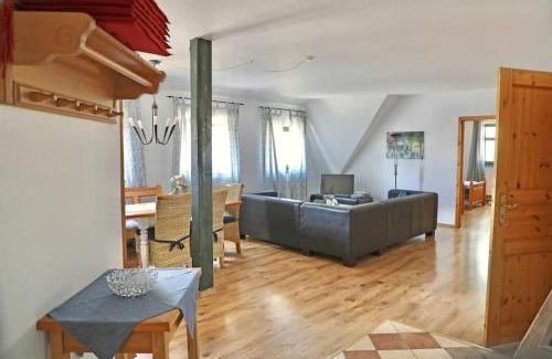 Dargun Apartment | FeWo Rügen Mecklenburg Pool Alte Schule Barlin