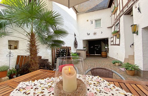 Ruedesheim am Rhein Apartment | Fewo zur goldenen TraubeI Blue apartment I Central Rüdesheim old town I Wifi