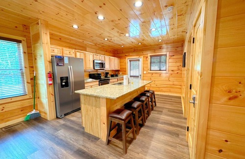Pigeon Forge Cabin | Fiddler's Creek Cabin