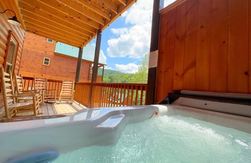 Pigeon Forge Cabin | Fiddler's Creek Cabin