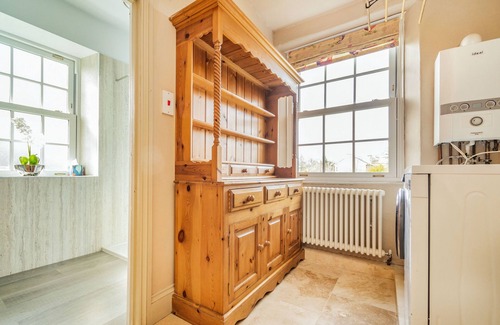 Barnard Castle Cottage | FIELD VIEW APARTMENT, pet friendly, with open fire in Barnard Castle