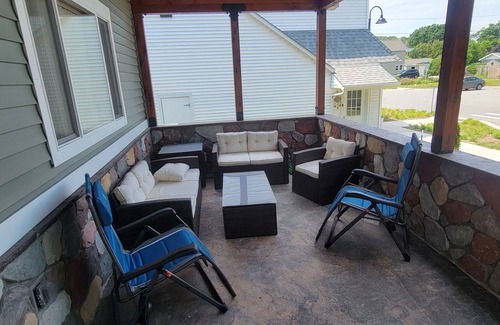 Frankfort House | Fieldstone Manor Estate