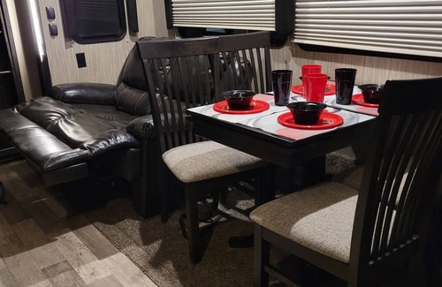 Buckeye House | Fifth wheel/Toy hauler