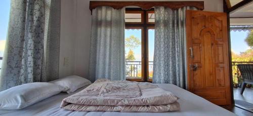 Rishop House | Fikkalaygaon Homestay By AALEKH