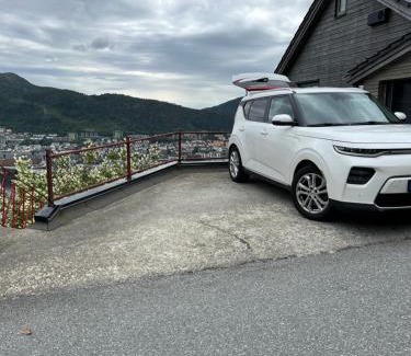 Bergen City Centre Apartment | Fin leilighet med parkering!