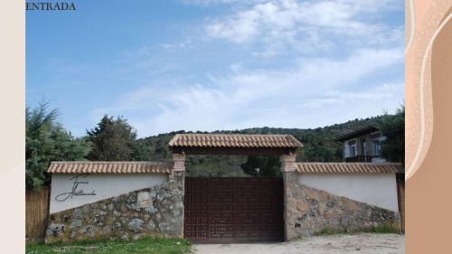 Navahondilla Hotel | Finca Avellaneda