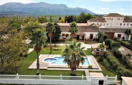 Iznalloz House | Finca La Nava Granada
