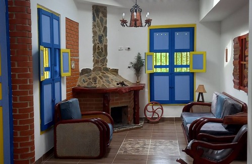 Alegrias Cottage | FINCA LLUVIARES Nature Reserve, a place to walk with the sound of the river