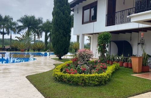 Pereira Villa | Finca Marken