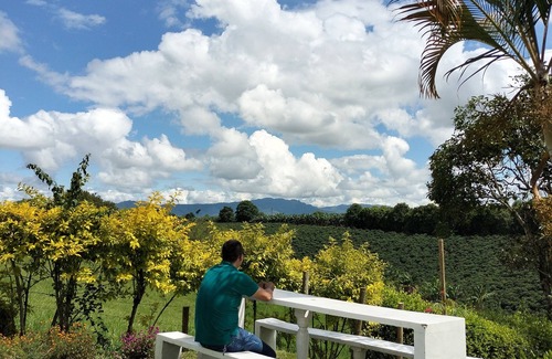 Pueblo Tapao Ski Chalet | Finca Turística Quindío Cerca al Parque del Café, Ideal Para Familias