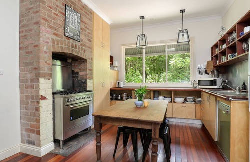 Blackheath House | Finchley | Located on 6 acres and includes a Championship Tennis Court