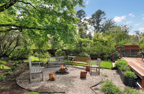 Blackheath House | Finchley | Located on 6 acres and includes a Championship Tennis Court
