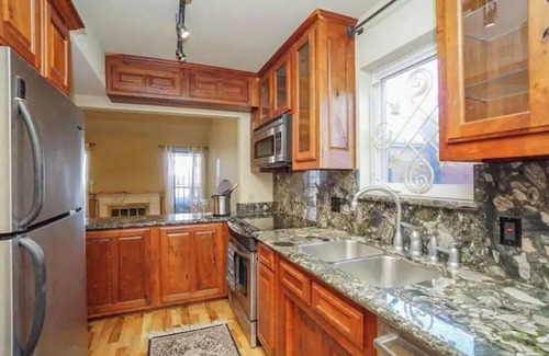 Woodlake - Briar Meadow House | "Find you Inner Zen-in the heart of Houston"
