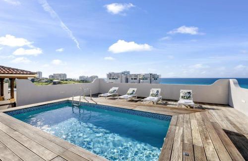 Cupecoy Apartment | Fine 3 BR Oceanview Penthouse in Prime Location - La Perla Sky