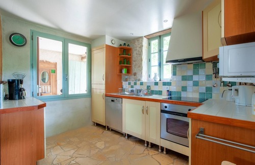 Degagnac House | Fine holiday home with a shared pool