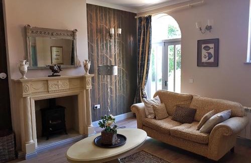 Breedon on the Hill House | Finest Retreats - No 3 Meynell Mews