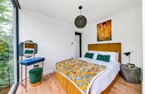 Cragg Vale House | Finest Retreats - Luxurious Hidden Cragg Vale Escape by Hebden Beck