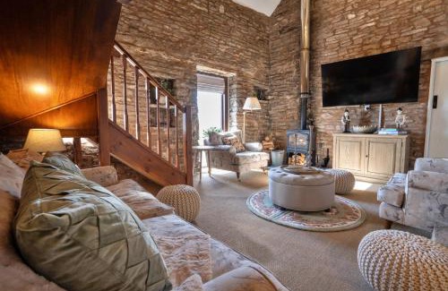 Buxton House | Finest Retreats - Middle Barn at Blackclough Farm