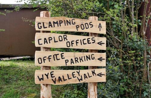 Woolhope Ski Chalet | Finest Retreats - Willow Glamping Pod