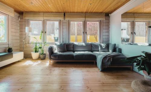 Argentona House | Finland House Barcelona- Ideal familias