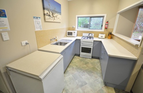 Happy Valley House | Fins - Happy Valley, Fraser Island - 5 Bedroom | 4 Bath | 2 Kitchen | Free WiFi