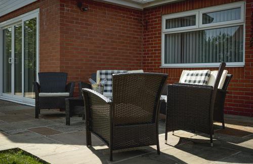 Ainsdale House | Finsters Retreat