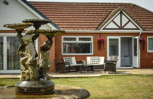 Ainsdale House | Finsters Retreat
