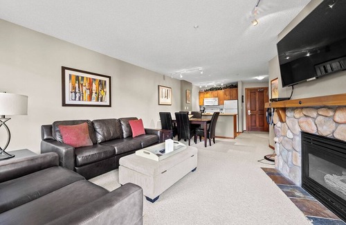 Sun Peaks Condo | Fireside 321: Delightful 1BDRM Condo, Central Village, w/shared Hot Tub