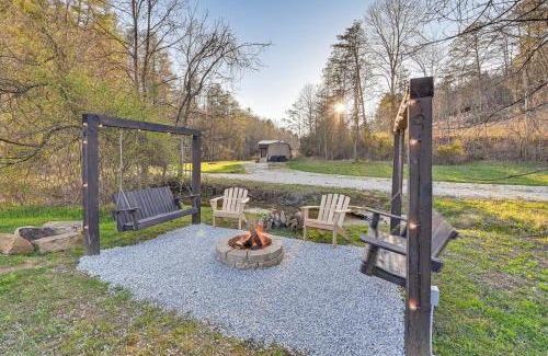 Campton House | Fireside Evenings Red River Gorge Gem with Hot Tub
