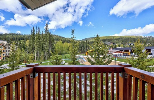 Sun Peaks Condo | Fireside Lodge 407: Charming Studio, Centrally Located, w/Shared Hot Tub