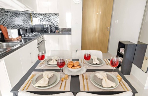 Al Safa Apartment | FIRST CLASS | 1BR | Luxe Comfort | Stylish Design