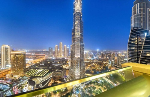 Downtown Dubai Apartment | FIRST CLASS | 3BR | Burj Khalifa & Fountain view
