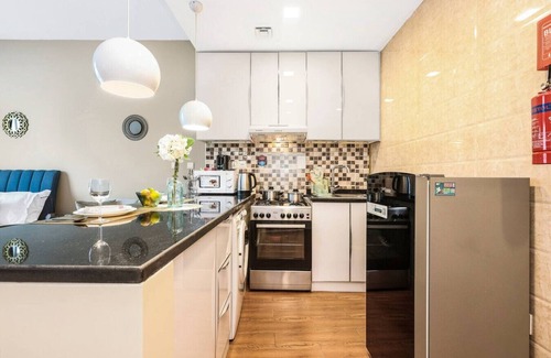 Jumeirah Village Triangle Apartment | FIRST CLASS | Studio | Cozy Vibes | Stylish Escape