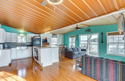 Climax Springs House | Fish & Boat on Lake of the Ozarks: Waterfront Home