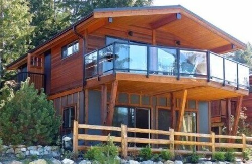 Port Renfrew House | Fish Tales Cottage, Port Renfrew, Vacation Rental