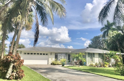 North Fort Myers House | Fisherman's Paradise in tropical lagoon with pool and spa