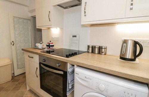 Conwy Cottage | FISHERMANS COTTAGE, pet friendly, country holiday cottage in Conwy