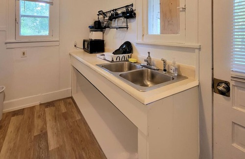 Port Huron Apartment | Fits 8 Comfortably by River w/Parking - Side