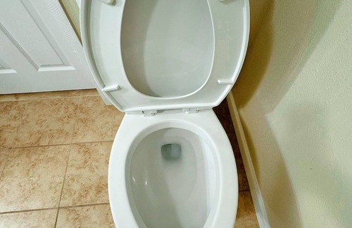 Hays House | Five-bedroom house with WiFi, AC in fabulous Hays