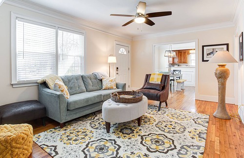 Athens House | Five Points Backyard Oasis - Walkable to UGA