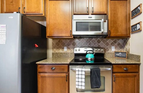 Apopka House | Five Stars “Rest Assured”
