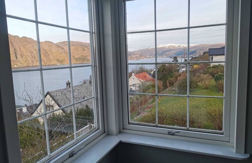 Asane Apartment | FjordView with Balcony Top Floor Apartment