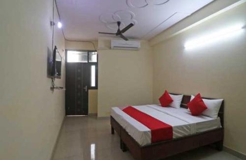 Shalimar Bagh Hotel | Flagship New Mayur Palace Near Adarsh Nagar Metro Station