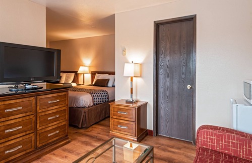Port Angeles Hotel | Flagstone Motel