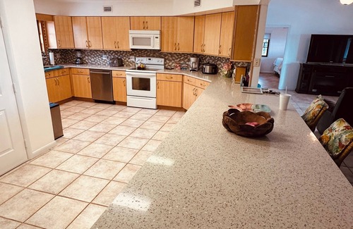 Steinhatchee House | Flamingo Villa -Waterfront home, private dock with sunset views for 10 guests