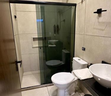 Primavera Apartment | Flat 01 Quarto e sala novíssimo na rua dos Girassóis em Bonito